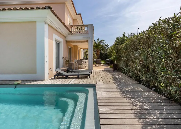 In Raphael * Saint-Raphaël